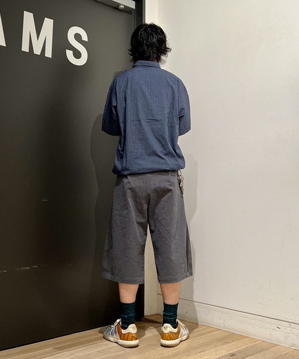 関澤 佑樹さんの「BEAMS WOMEN｜チェック イージー プルオーバー シャツ」を使ったコーディネート