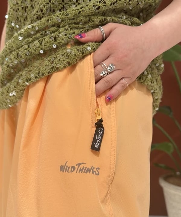 竹村 澄玲さんの「BEAMS WOMEN｜【別注】WILD THINGS / LAX PANTS」を使ったコーディネート