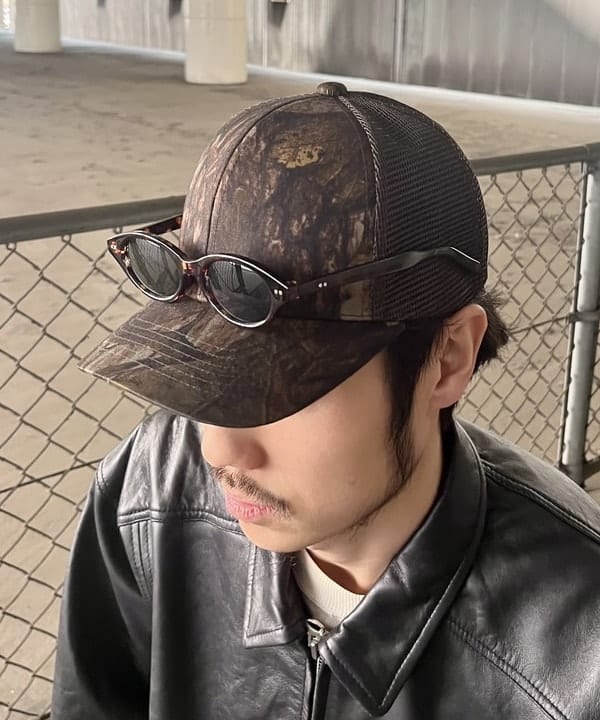 高遠 恒巳さんの「BEAMS WOMEN｜ワイドフィット 4ポケット レザー ブルゾン」を使ったコーディネート