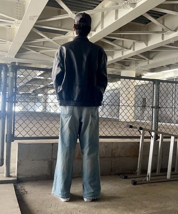 高遠 恒巳さんの「BEAMS WOMEN｜ワイドフィット 4ポケット レザー ブルゾン」を使ったコーディネート