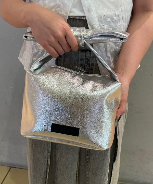 chikaさんの「BEAMS WOMEN｜ボーダー レース スリーブ Tシャツ」を使ったコーディネート