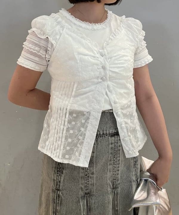 chikaさんの「BEAMS WOMEN｜ボーダー レース スリーブ Tシャツ」を使ったコーディネート