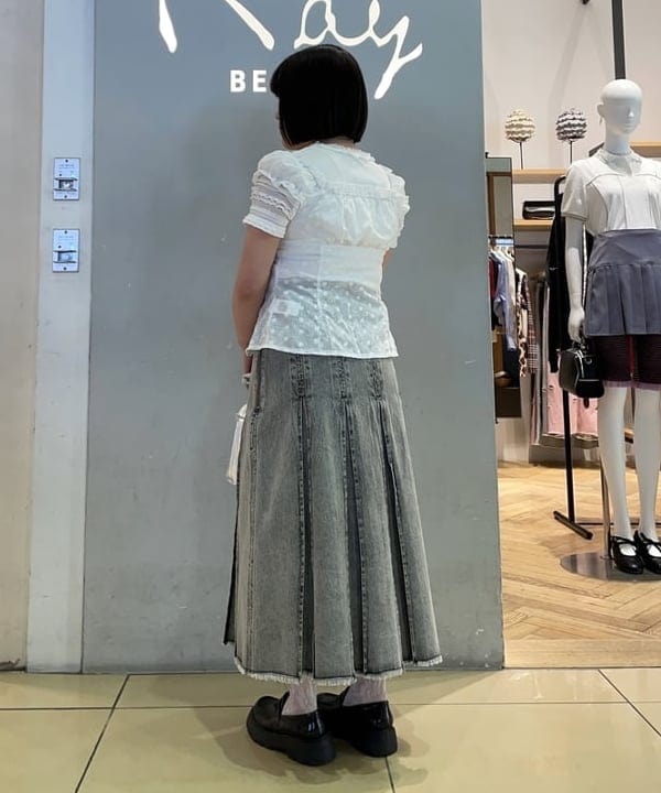 chikaさんの「BEAMS WOMEN｜ボーダー レース スリーブ Tシャツ」を使ったコーディネート