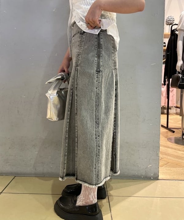 chikaさんの「BEAMS WOMEN｜ボーダー レース スリーブ Tシャツ」を使ったコーディネート