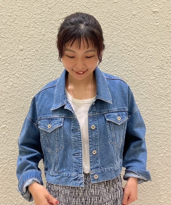 内山 瑛美さんの「【別注】upper hights / THE SHORT デニムジャケット」を使ったコーディネート