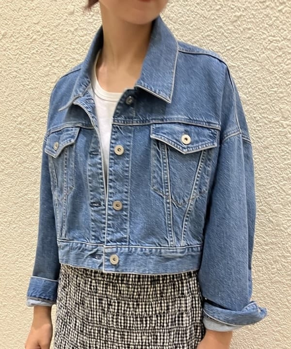 内山 瑛美さんの「【別注】upper hights / THE SHORT デニムジャケット」を使ったコーディネート