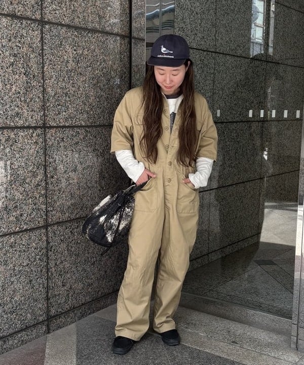 サイトウ　トモミさんの「BEAMS WOMEN｜ポリエステル コットン ツイル ショート スリーブ オールインワン」を使ったコーディネート