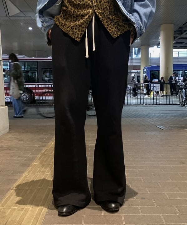 植木 竜也さんの「BEAMS WOMEN｜アニマルプリント カットオフ オープンカラーシャツ」を使ったコーディネート