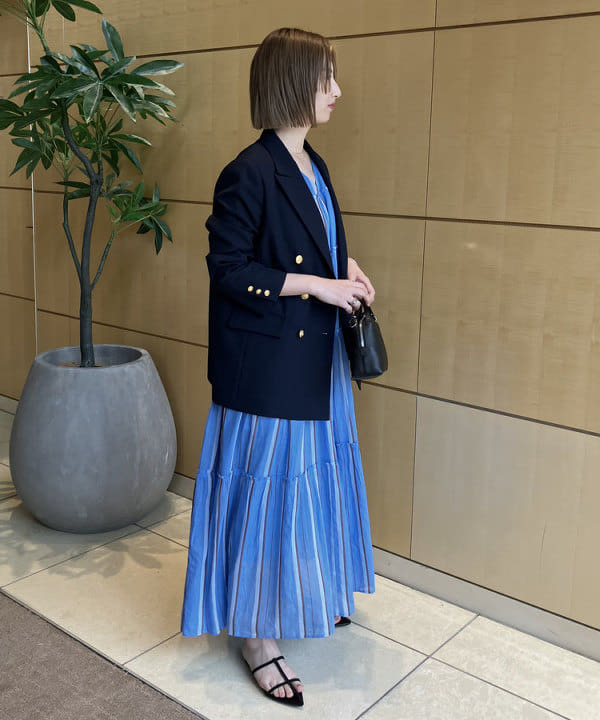 NATSUKIさんの「BEAMS WOMEN｜ドライギャバジン ６ボタン ダブルジャケット」を使ったコーディネート