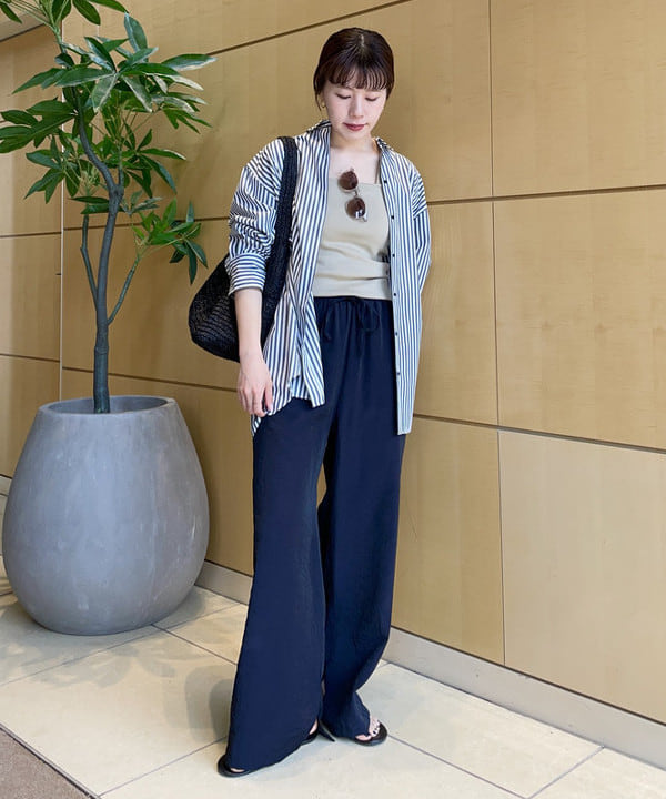 SAKAIさんの「BEAMS WOMEN｜2WAY オーバーシャツ」を使ったコーディネート