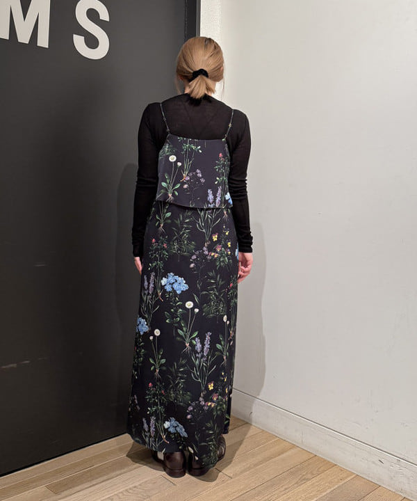 Ito_ririkaさんの「BEAMS WOMEN｜TICCA / 別注 フラワー プリント キャミワンピース」を使ったコーディネート