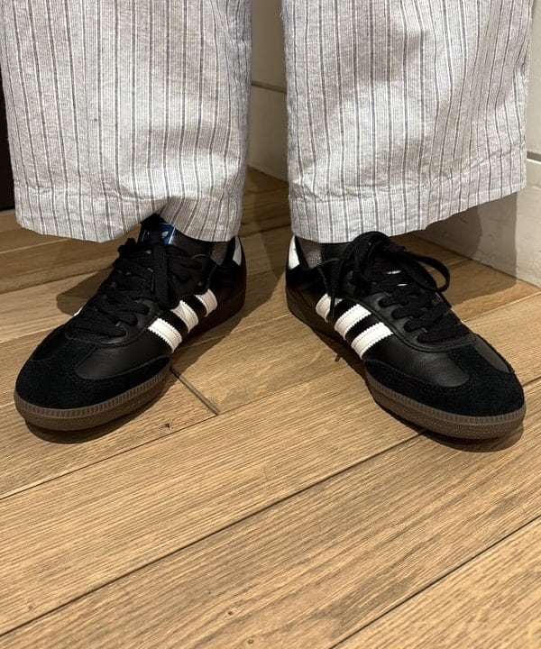 キムさんの「BEAMS WOMEN｜【別注】TORI-TO / コラージュ Tシャツ」を使ったコーディネート