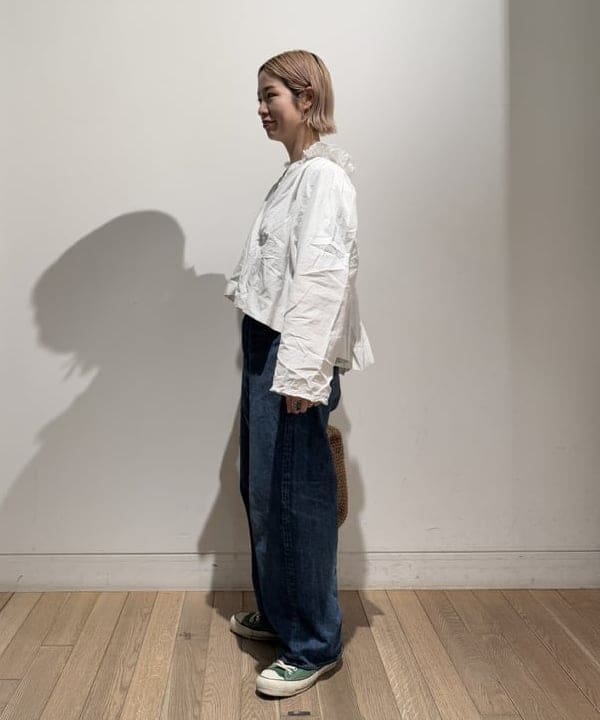 Kaoru Sakumaさんの「BEAMS WOMEN｜【別注】orSlow / ワイド フィット デニム パンツ」を使ったコーディネート