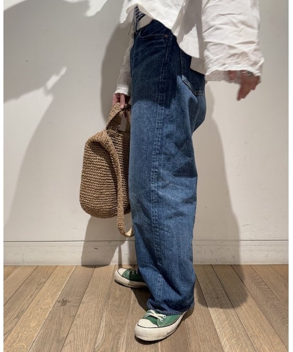 Kaoru Sakumaさんの「BEAMS WOMEN｜【別注】orSlow / ワイド フィット デニム パンツ」を使ったコーディネート