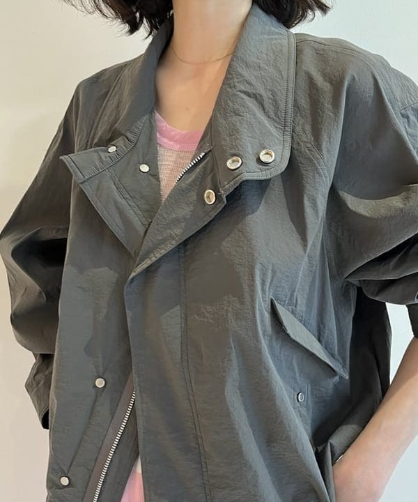 神坂 莉子さんの「」を使ったコーディネート