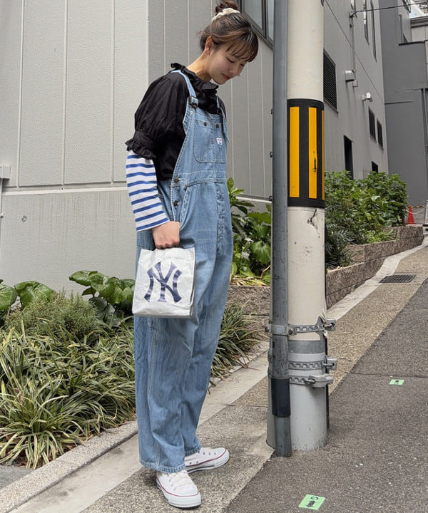 み　う　ちさんの「BEAMS WOMEN｜【別注】BIGMAC / デニム オーバーオール 25SS」を使ったコーディネート