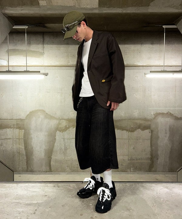 大野 滉太さんの「BEAMS WOMEN｜5ポケット クウォーターレングス ワイドデニム」を使ったコーディネート