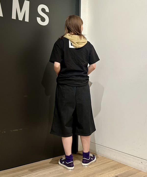 早川 萌子さんの「BEAMS WOMEN｜フーディー ジップ ベスト」を使ったコーディネート