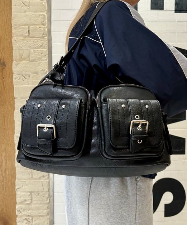 ヒカリさんの「BEAMS WOMEN｜ストライプ キリカエ トラックジャケット」を使ったコーディネート