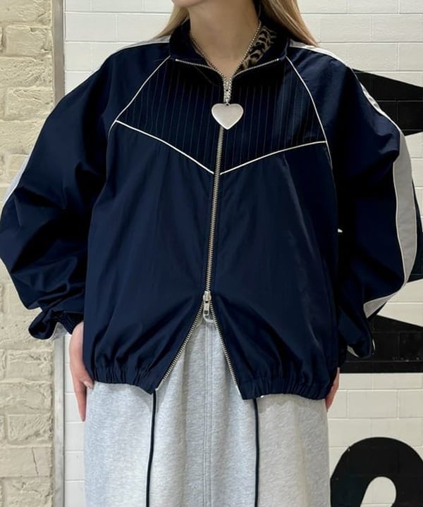 ヒカリさんの「BEAMS WOMEN｜ストライプ キリカエ トラックジャケット」を使ったコーディネート