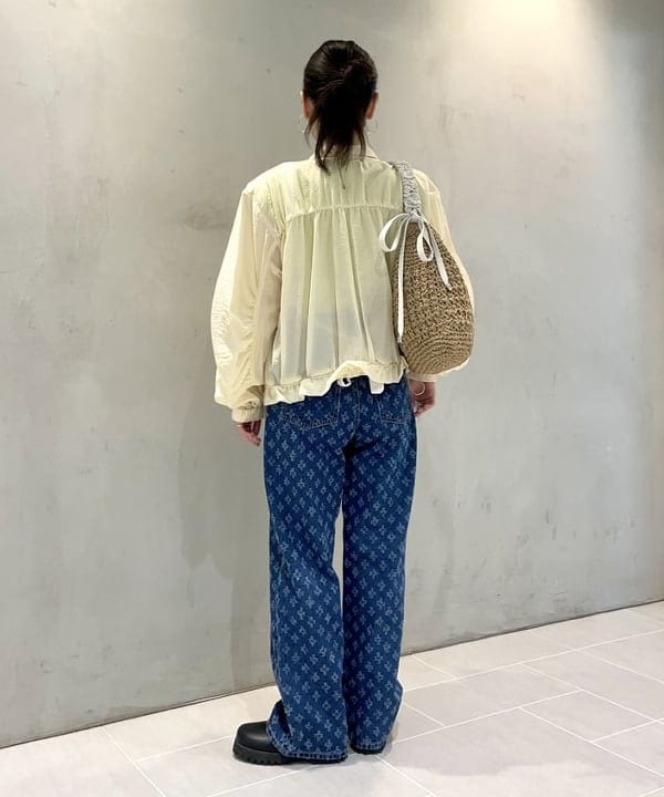 カタヤマ アヤさんの「BEAMS WOMEN｜ショルダー パッド フレンチスリーブ Tシャツ」を使ったコーディネート