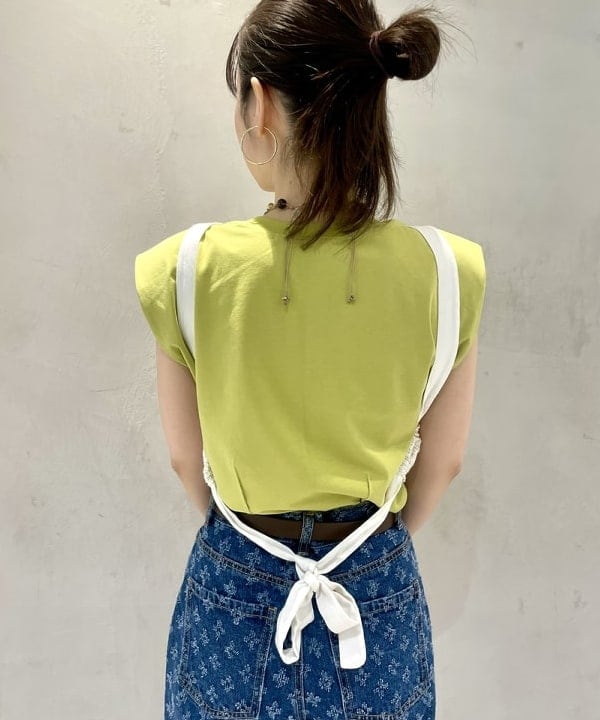 カタヤマ アヤさんの「BEAMS WOMEN｜ショルダー パッド フレンチスリーブ Tシャツ」を使ったコーディネート