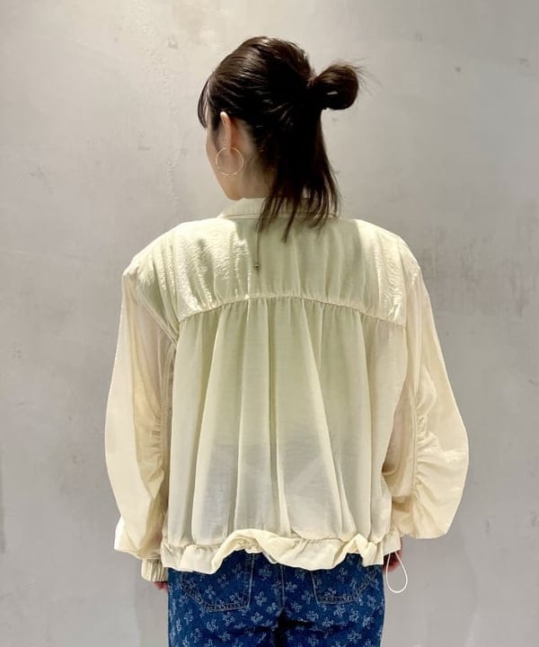 カタヤマ アヤさんの「BEAMS WOMEN｜ショルダー パッド フレンチスリーブ Tシャツ」を使ったコーディネート