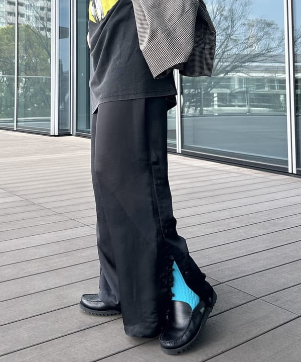 清水 彩乃さんの「BEAMS WOMEN｜maturely / スナップ イージー パンツ」を使ったコーディネート