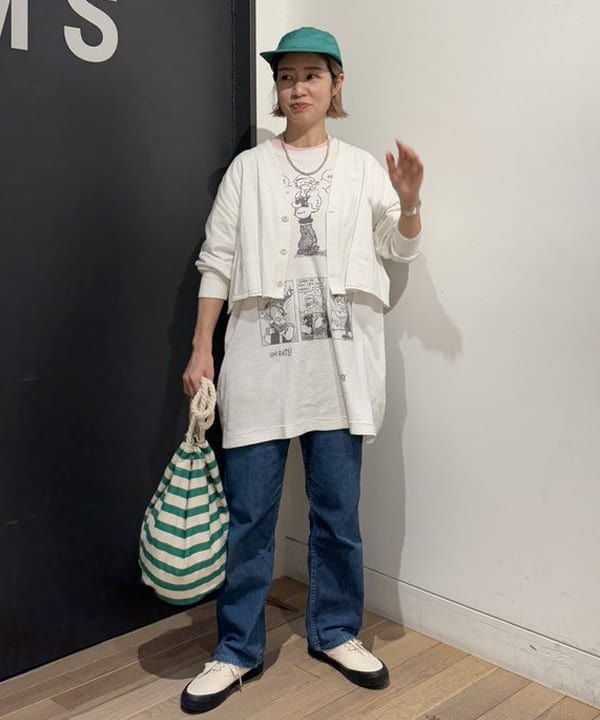 Kaoru Sakumaさんの「BEAMS WOMEN｜カットオフ Vネック カーディガン」を使ったコーディネート