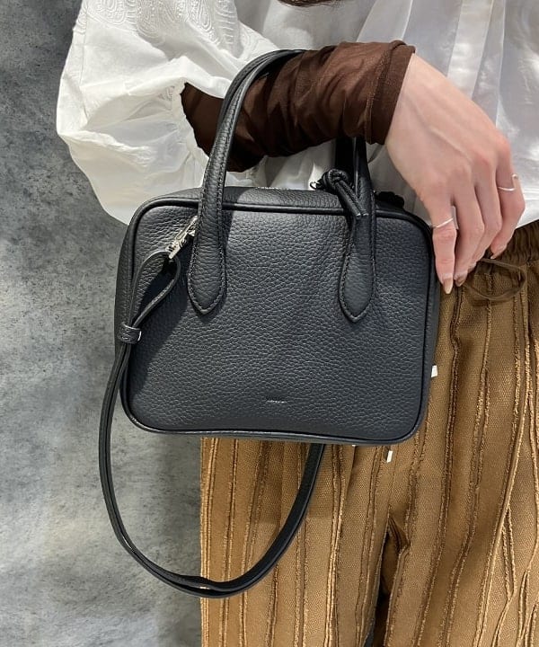 nodokaさんの「BEAMS WOMEN｜ストライプ ジャカード ワイド パンツ」を使ったコーディネート