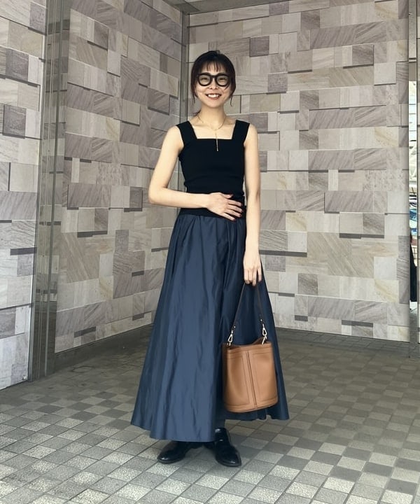 内山 瑛美さんの「【別注】スタイリスト佐藤佳菜子 × SLOANE / ミラノ リブ タンクトップ」を使ったコーディネート