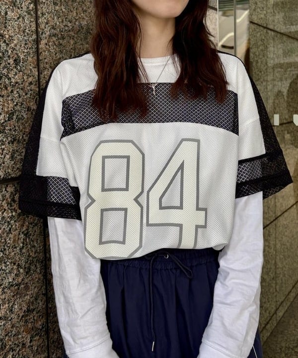 はやしあかねさんの「BEAMS WOMEN｜ストライプ キリカエ トラックパンツ」を使ったコーディネート