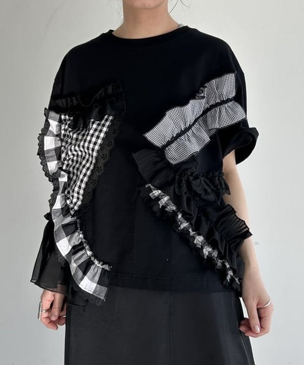 清水 彩乃さんの「BEAMS WOMEN｜【別注】LEUCHTFEUER / ボーダー ワッチ キャップ」を使ったコーディネート