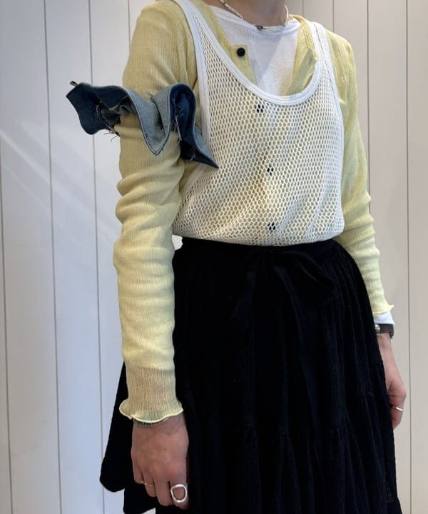 矢野(青木)優香さんの「BEAMS WOMEN｜maturely / シアー シャーリング カーディガン」を使ったコーディネート