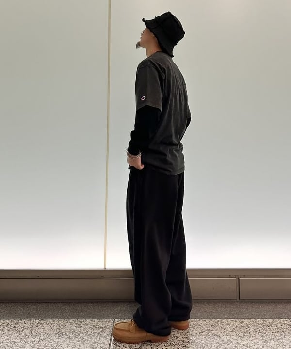 吉田 洸輝さんの「BEAMS WOMEN｜【別注】GRILLO / キャンバス バケット ハット」を使ったコーディネート