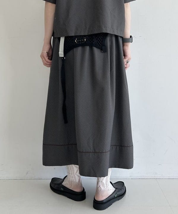 清水 彩乃さんの「BEAMS WOMEN｜ドット オープン カラー ショートスリーブ」を使ったコーディネート