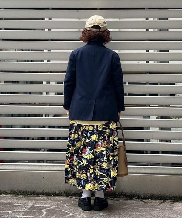 まつむさんの「BEAMS WOMEN｜【別注】SUN SURF / ギャザー ロング スカート」を使ったコーディネート