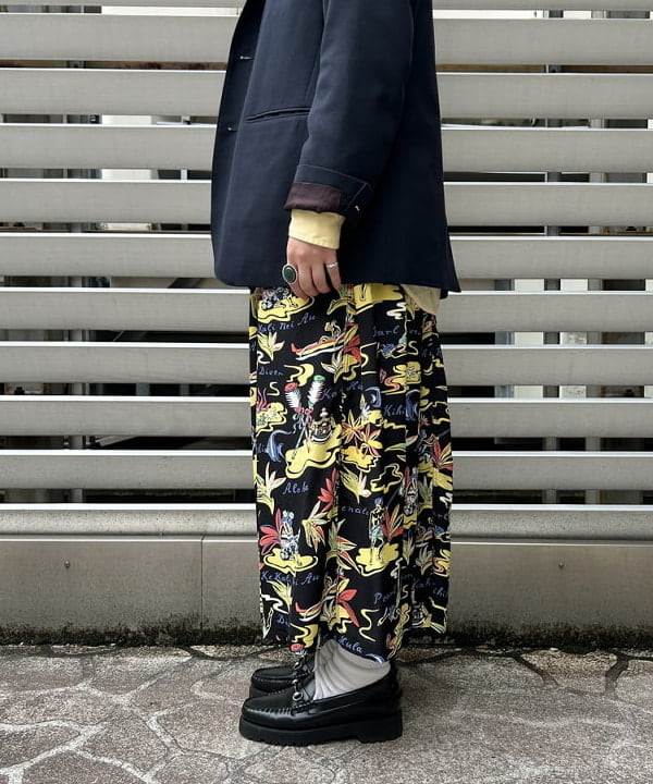 まつむさんの「BEAMS WOMEN｜【別注】SUN SURF / ギャザー ロング スカート」を使ったコーディネート