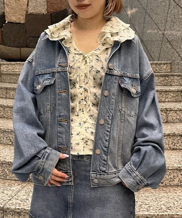 まゆちゃんさんの「BEAMS WOMEN｜LEVI'S(R) / Western Icon Skirt」を使ったコーディネート