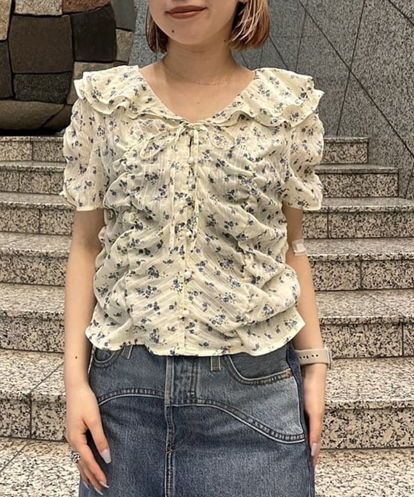 まゆちゃんさんの「BEAMS WOMEN｜LEVI'S(R) / Western Icon Skirt」を使ったコーディネート