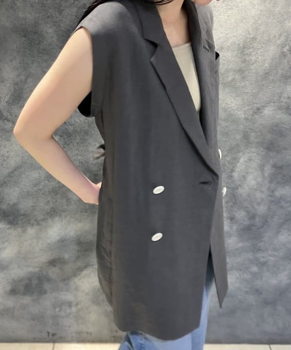 OSUMIさんの「BEAMS WOMEN｜AK+1 / ベルテッド ジレ」を使ったコーディネート