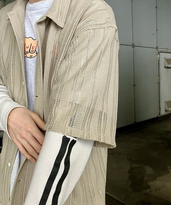 高遠 恒巳さんの「BEAMS WOMEN｜メッシュ オープンカラーシャツ」を使ったコーディネート