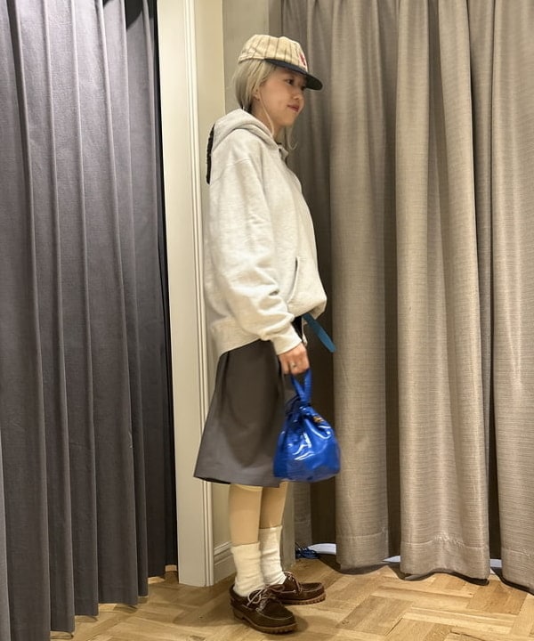 MATSUMOTO AMIさんの「BEAMS WOMEN｜HAVERSACK / タイプライター 2タック ショーツ」を使ったコーディネート