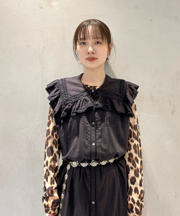 カタヤマ アヤさんの「BEAMS WOMEN｜ARROW NOVELTY / コンチョ ベルト 22FW」を使ったコーディネート