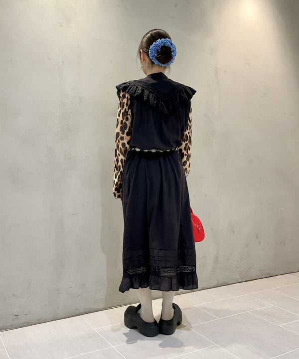 カタヤマ アヤさんの「BEAMS WOMEN｜ARROW NOVELTY / コンチョ ベルト 22FW」を使ったコーディネート