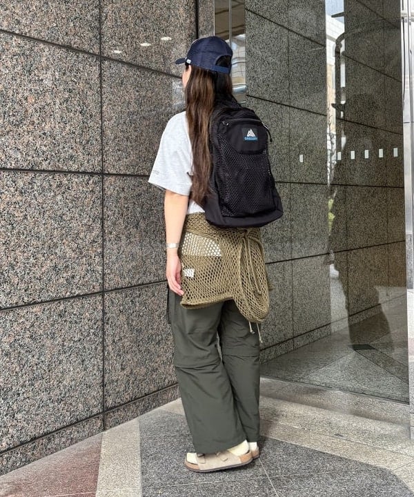 サイトウ　トモミさんの「BEAMS WOMEN｜ビッグ メッシュ フーディー」を使ったコーディネート