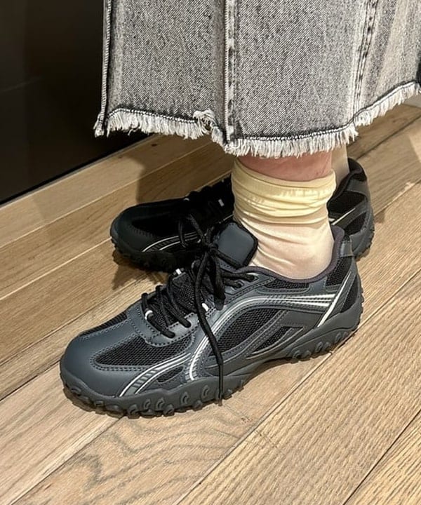 早川 萌子さんの「BEAMS WOMEN｜ボーダーフリル ベスト」を使ったコーディネート