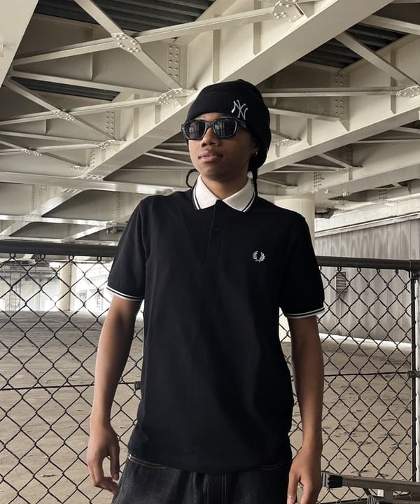 NADEL ナデールさんの「BEAMS WOMEN｜【別注】FRED PERRY / フレッドペリーシャツ - M12」を使ったコーディネート