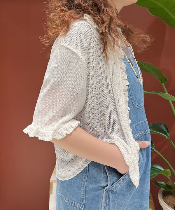 エノモト アミさんの「BEAMS WOMEN｜【別注】BIGMAC / デニム オーバーオール 25SS」を使ったコーディネート