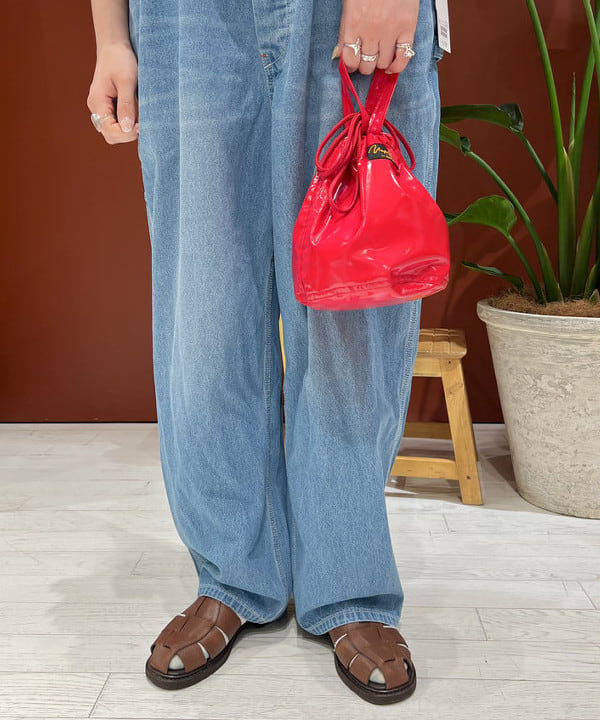 エノモト アミさんの「BEAMS WOMEN｜【別注】BIGMAC / デニム オーバーオール 25SS」を使ったコーディネート